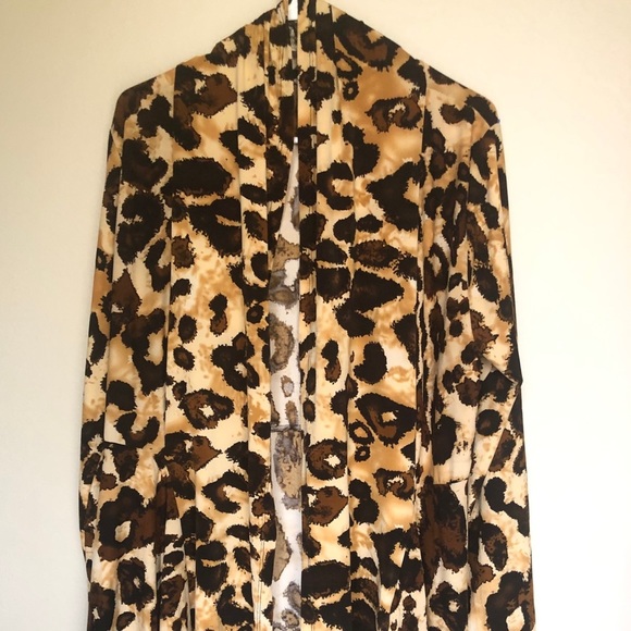 Bacci Leopard Print Stretch Cardigan Size … - Picture 10 of 10